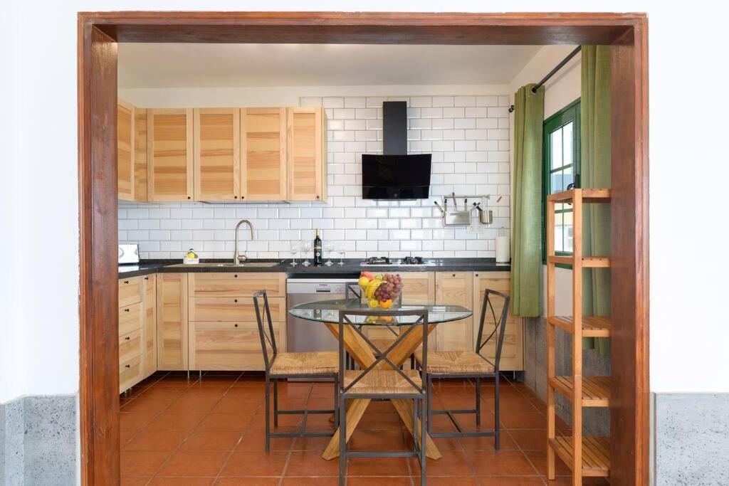 Hermosa Casa Vacacional, Muy Cerca A La Playa. Guatiza ภายนอก รูปภาพ